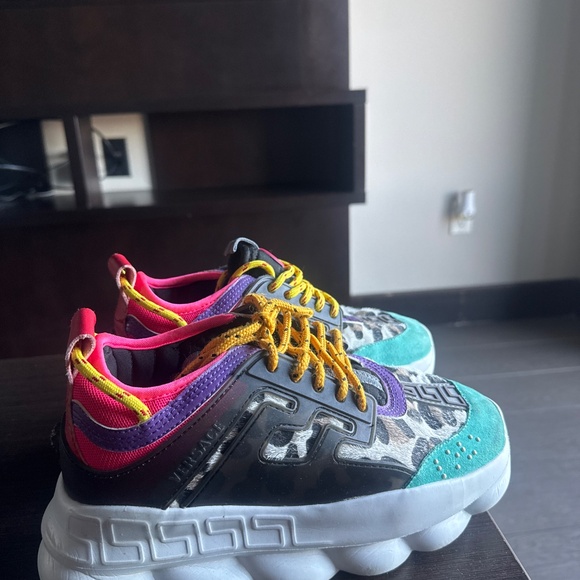 Versace Shoes - Picture 3 of 3